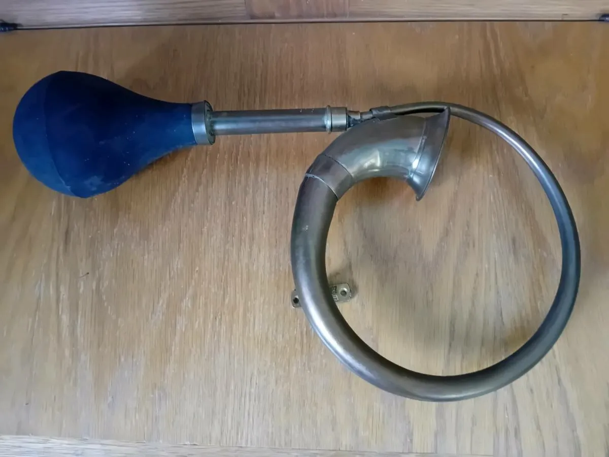 Replica car horn - Image 1