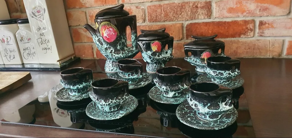 Vallauris lava coffee set 1970's - Image 1