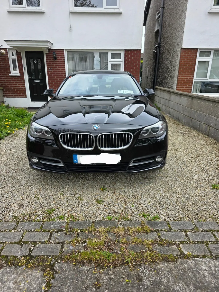 BMW 5-Series 2015 - Image 1