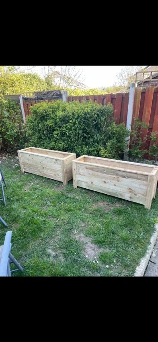 Planter boxes - Image 1