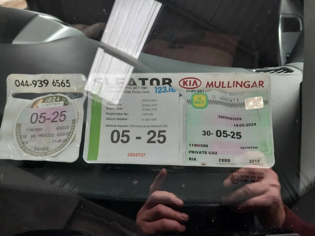 Kia Ceed 2011 - Image 2