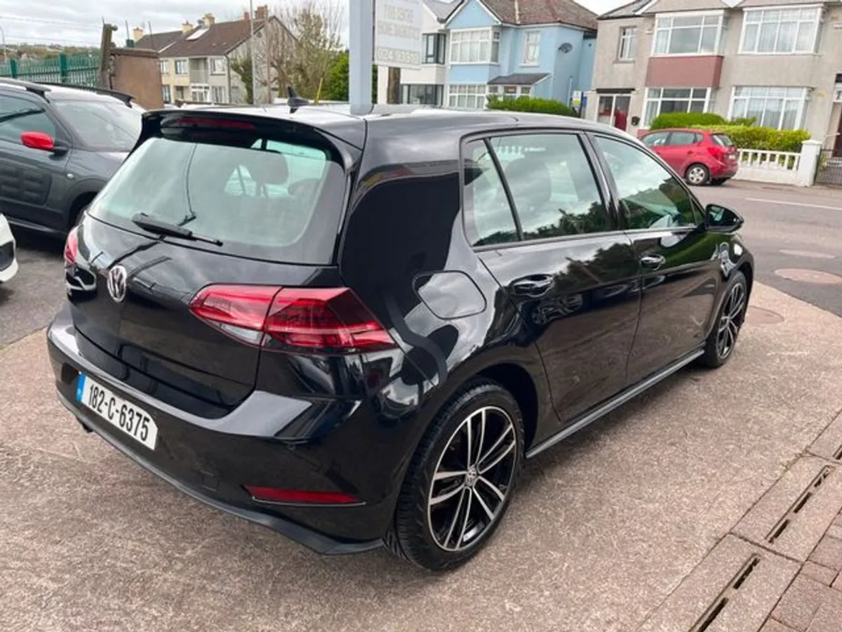 Volkswagen Golf 1.4 TSI GTE 204PS 5DR Auto - Image 3