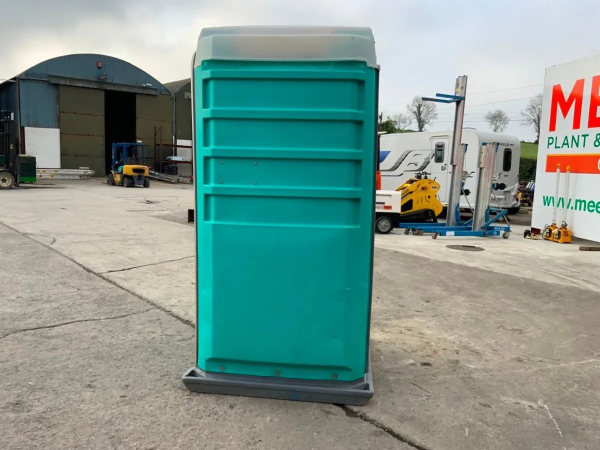 BUILDERS SITE TOILETS / PORTABLE LOO.....646p. - Image 4