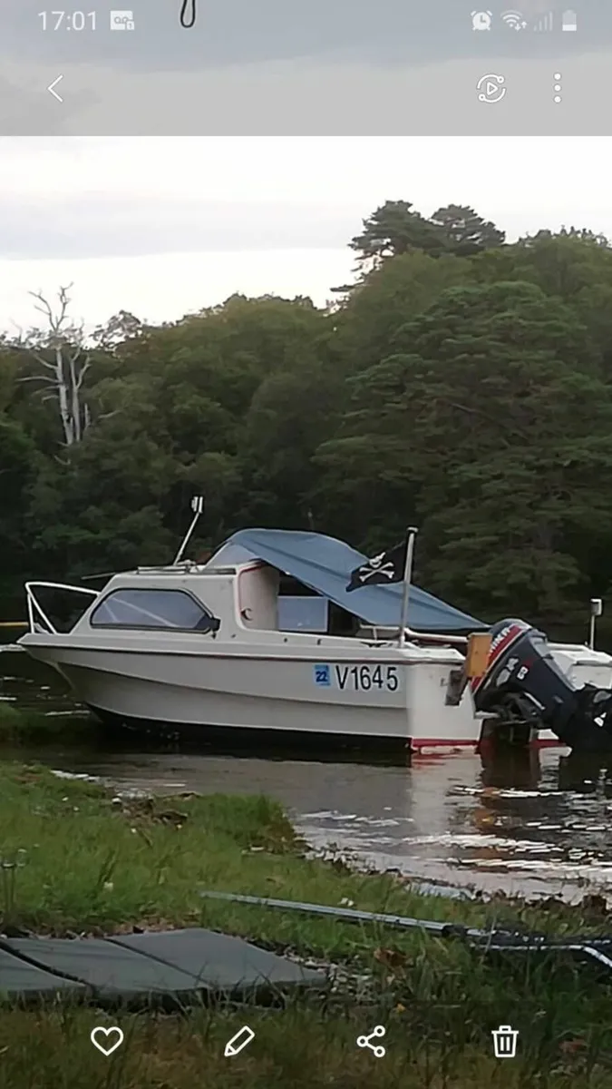 Shetland 498 Boat - Image 1