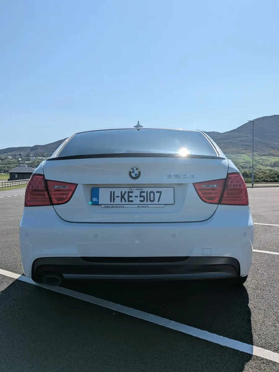2011 BMW 320D M-Sport [184] FULL BLACK LEATHER - Image 2