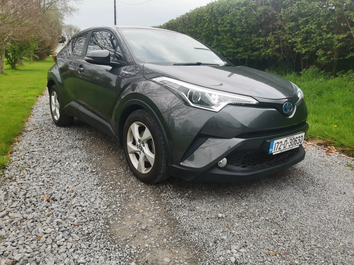 Toyota C-HR 2017 /1 OWNERm F. S. Hist. Finance Ava - Image 1