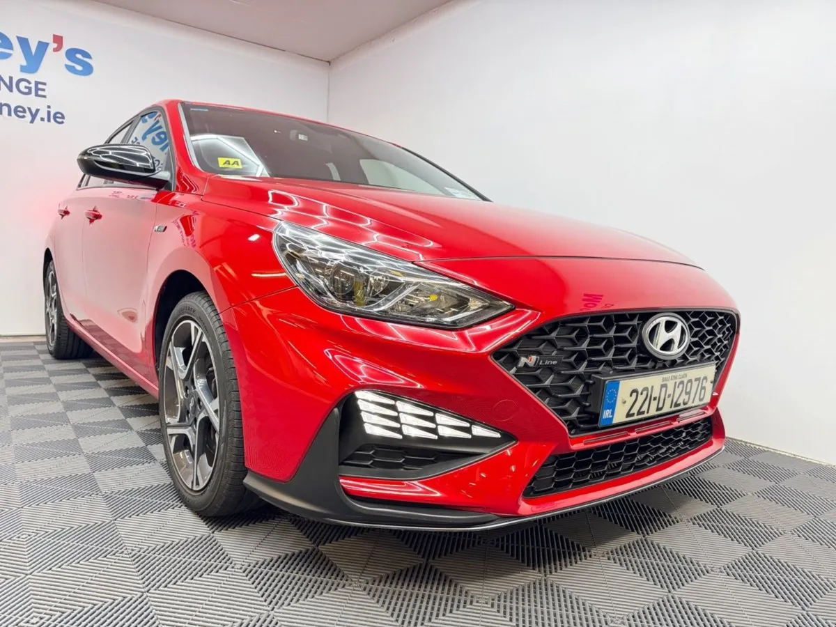 Hyundai i30 Petrol Deluxe Nline - Image 3