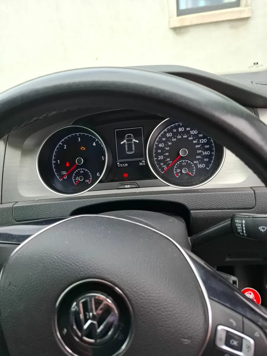 Volkswagen Golf 2014 - Image 2