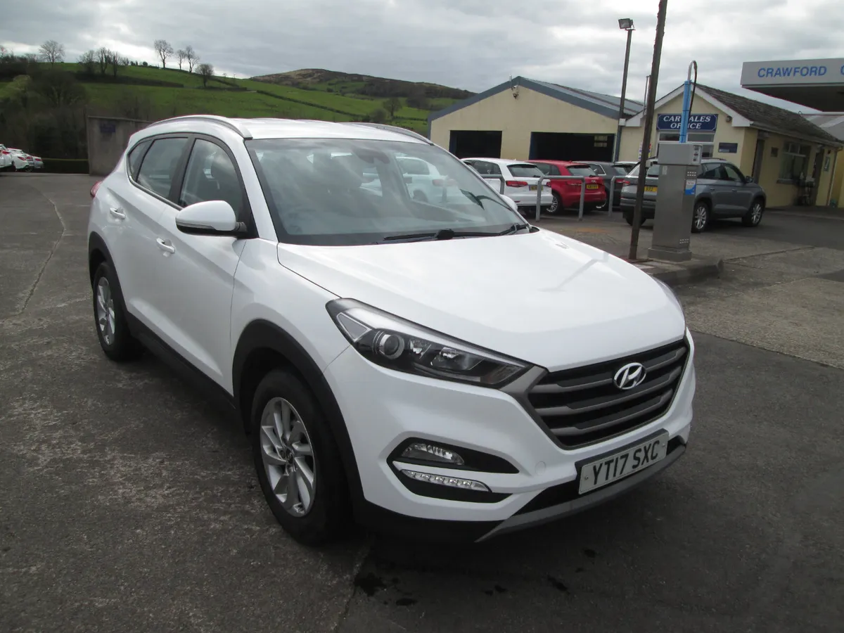 2017  HYUNDAI  TUCSON  1.7  CRDI  SE  NAV  5DR - Image 4