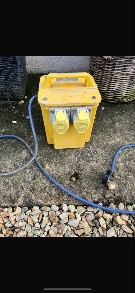Transformer 110 double socket - Image 1