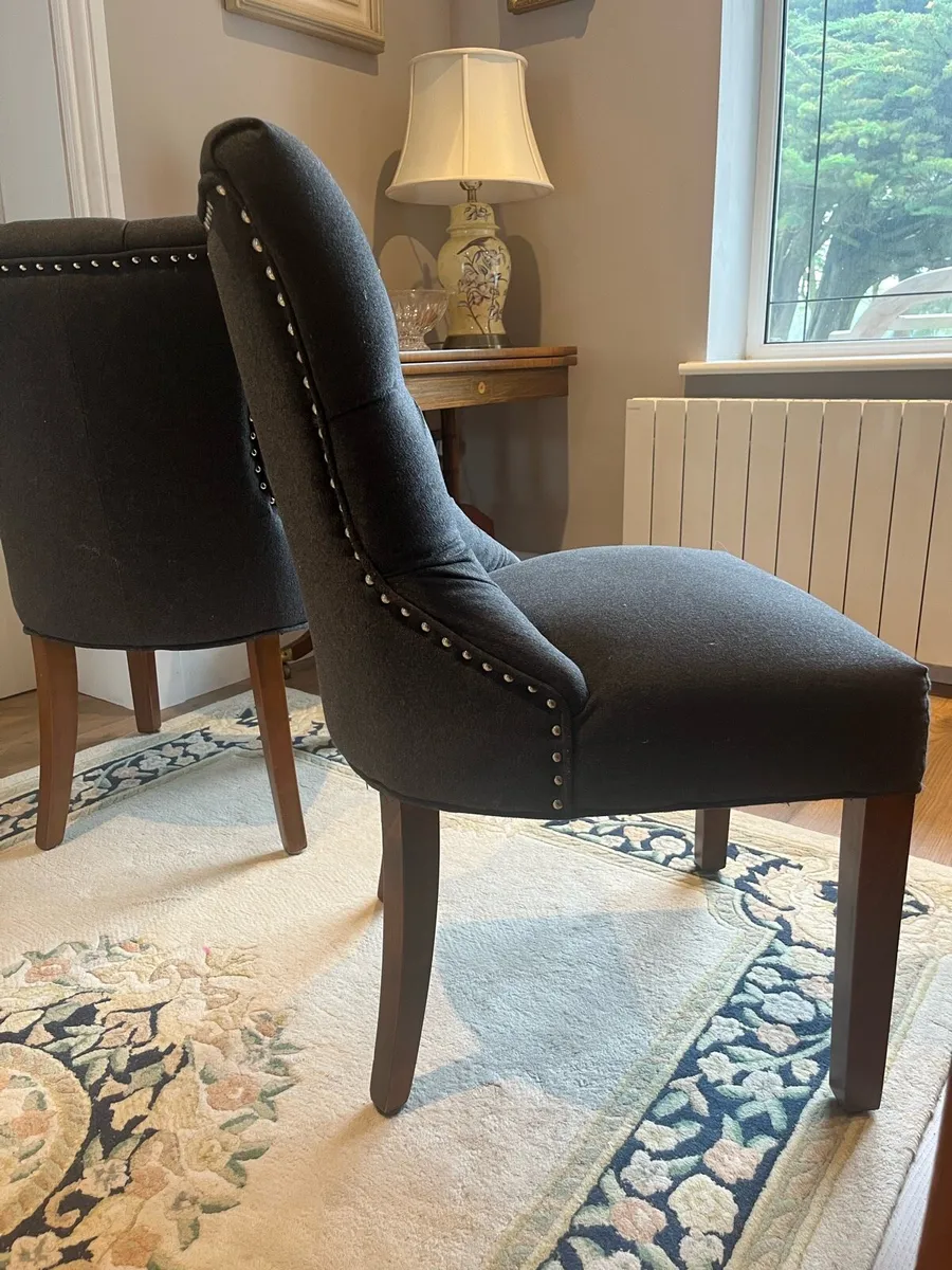 Beautiful chairs - Image 4