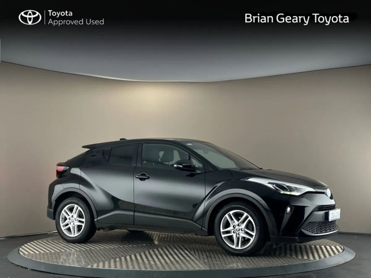 Toyota C-HR HYBRID LUNA - Image 1
