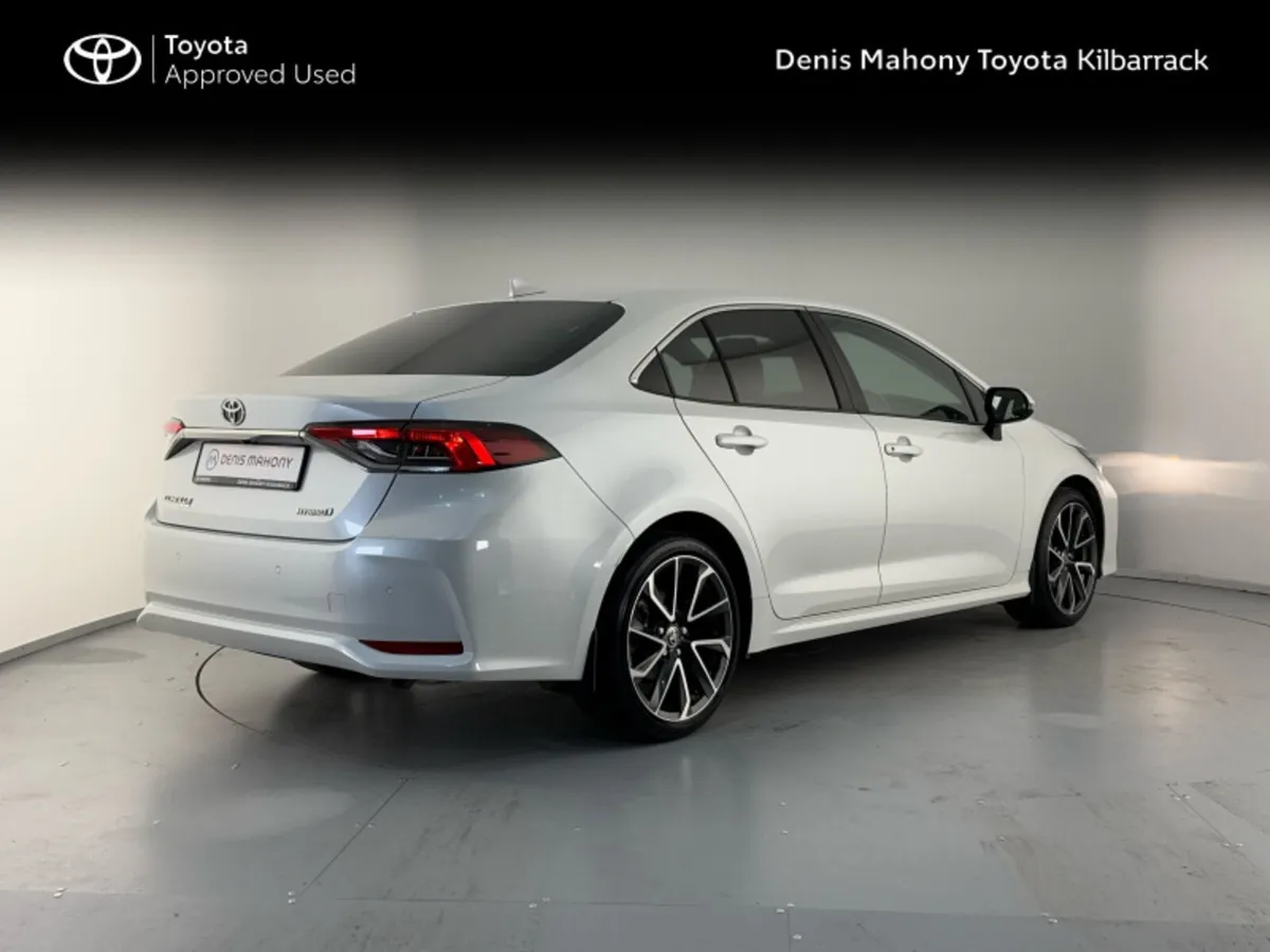 Toyota Corolla HYBRID SOL SALOON @ DENIS MAHONY KI - Image 2