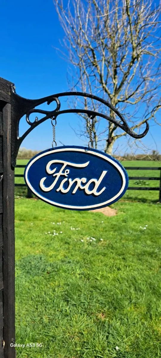 Ford hanging cast iron sign - Image 1