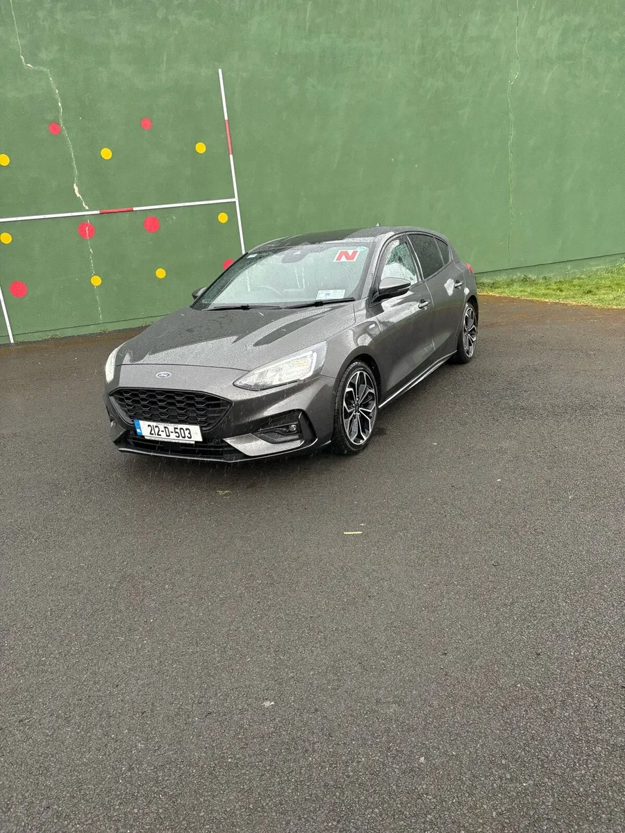 2021 Ford Focus - Image 2