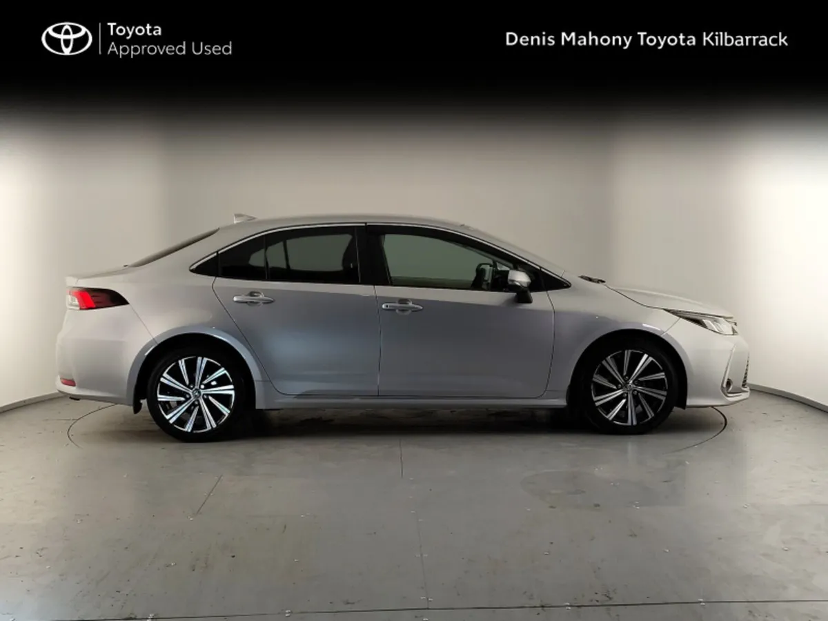 Toyota Corolla HYBRID LUNA SP SPORT 4DR AUTO - Image 3