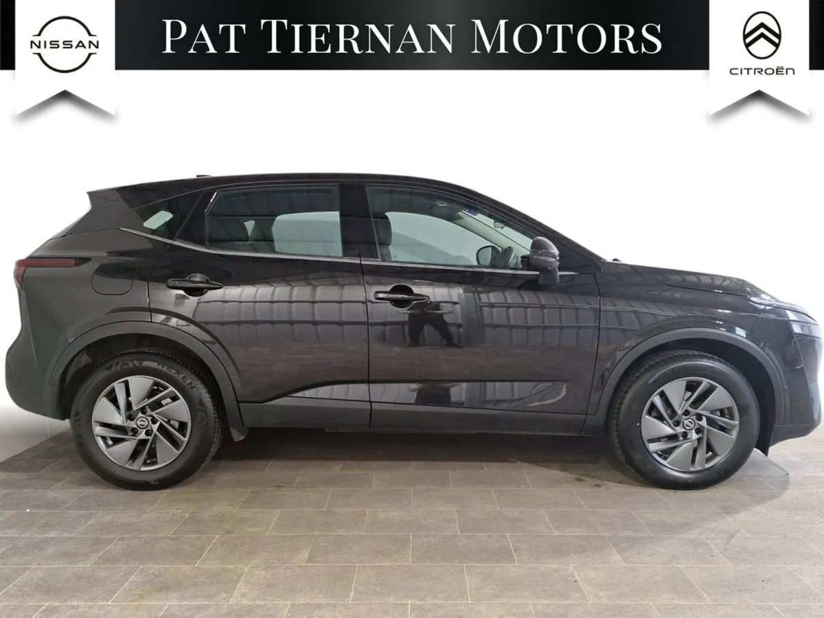Nissan QASHQAI 1.3 PET Mild Hybrid SV - Image 3