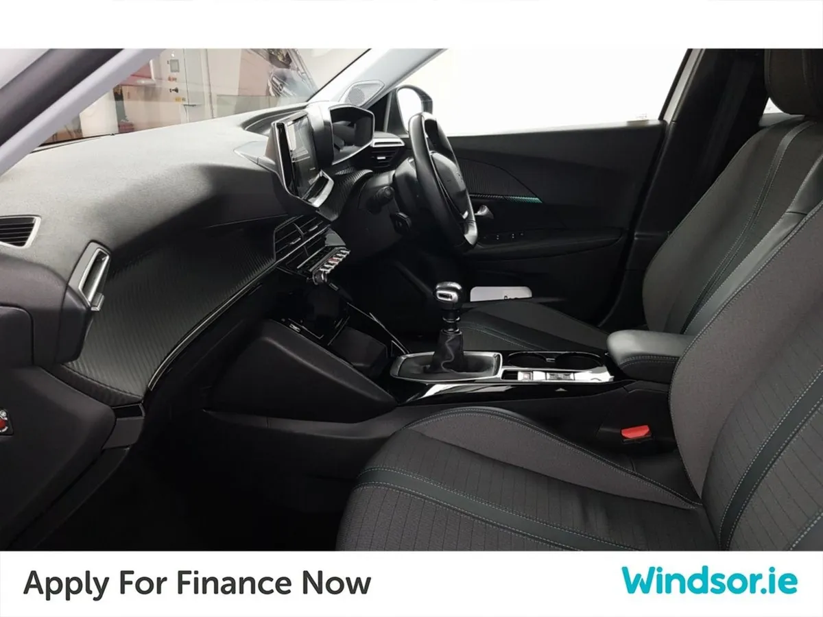 Peugeot 2008 1.2 Puretech 100bhp Allure - Image 4