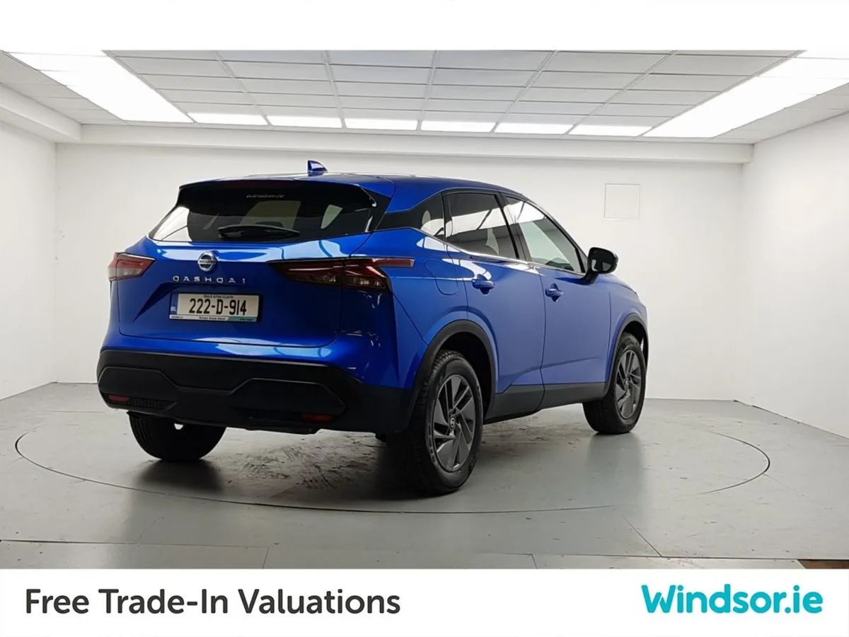 Nissan QASHQAI 1.3 PET Mild Hybrid SV - Image 3