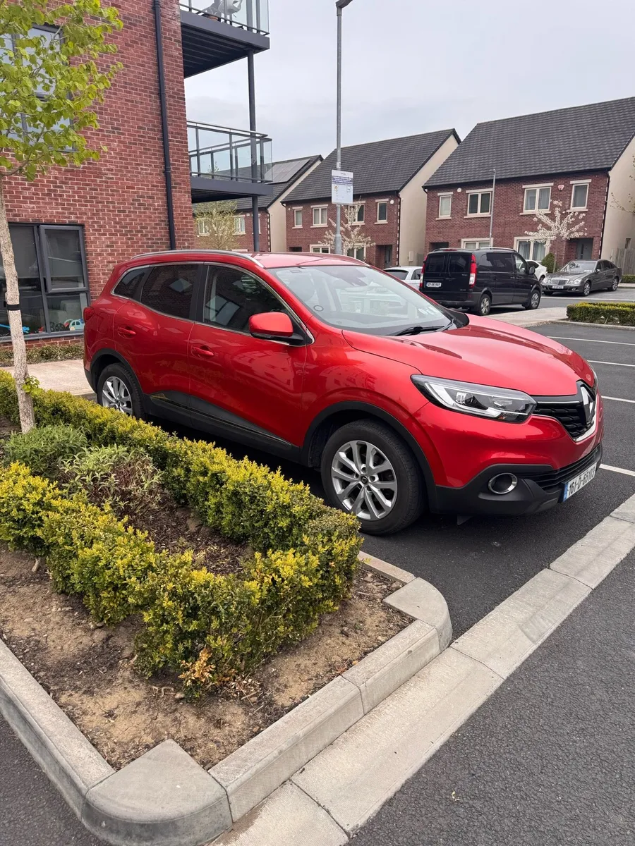 Renault Kadjar 2016, 1.2 Petrol, Low Kilometres!! - Image 1