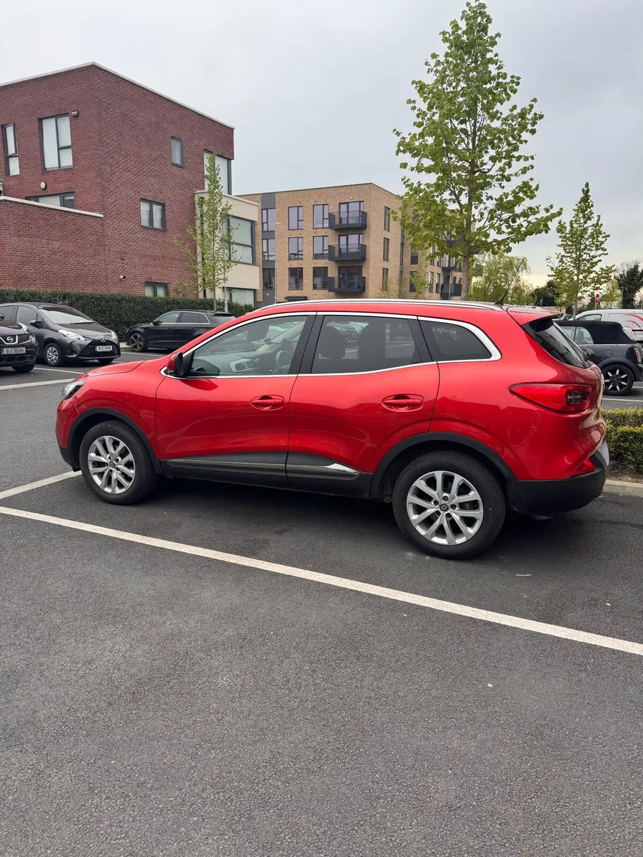 Renault Kadjar 2016, 1.2 Petrol, Low Kilometres!! - Image 3