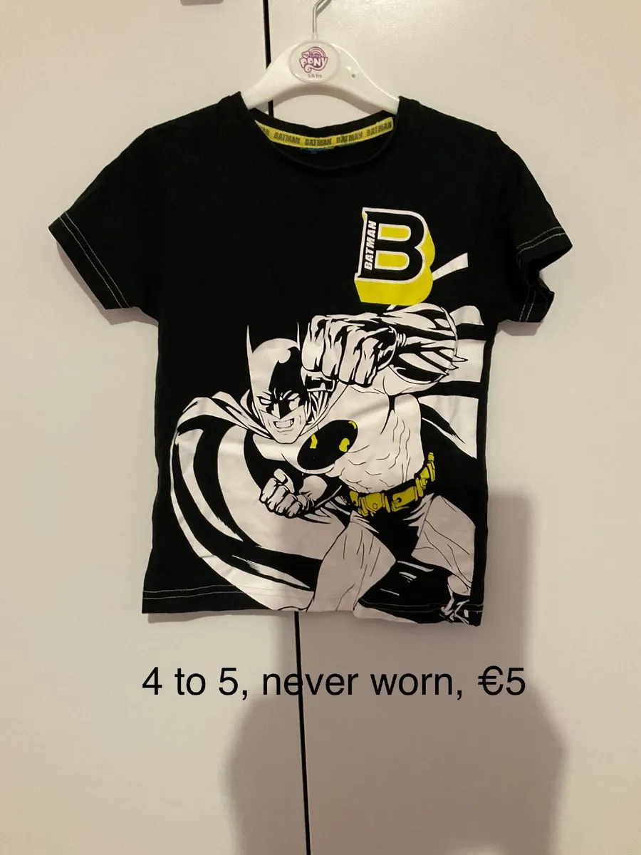 Batman t shirt, 4 to 5, never worn