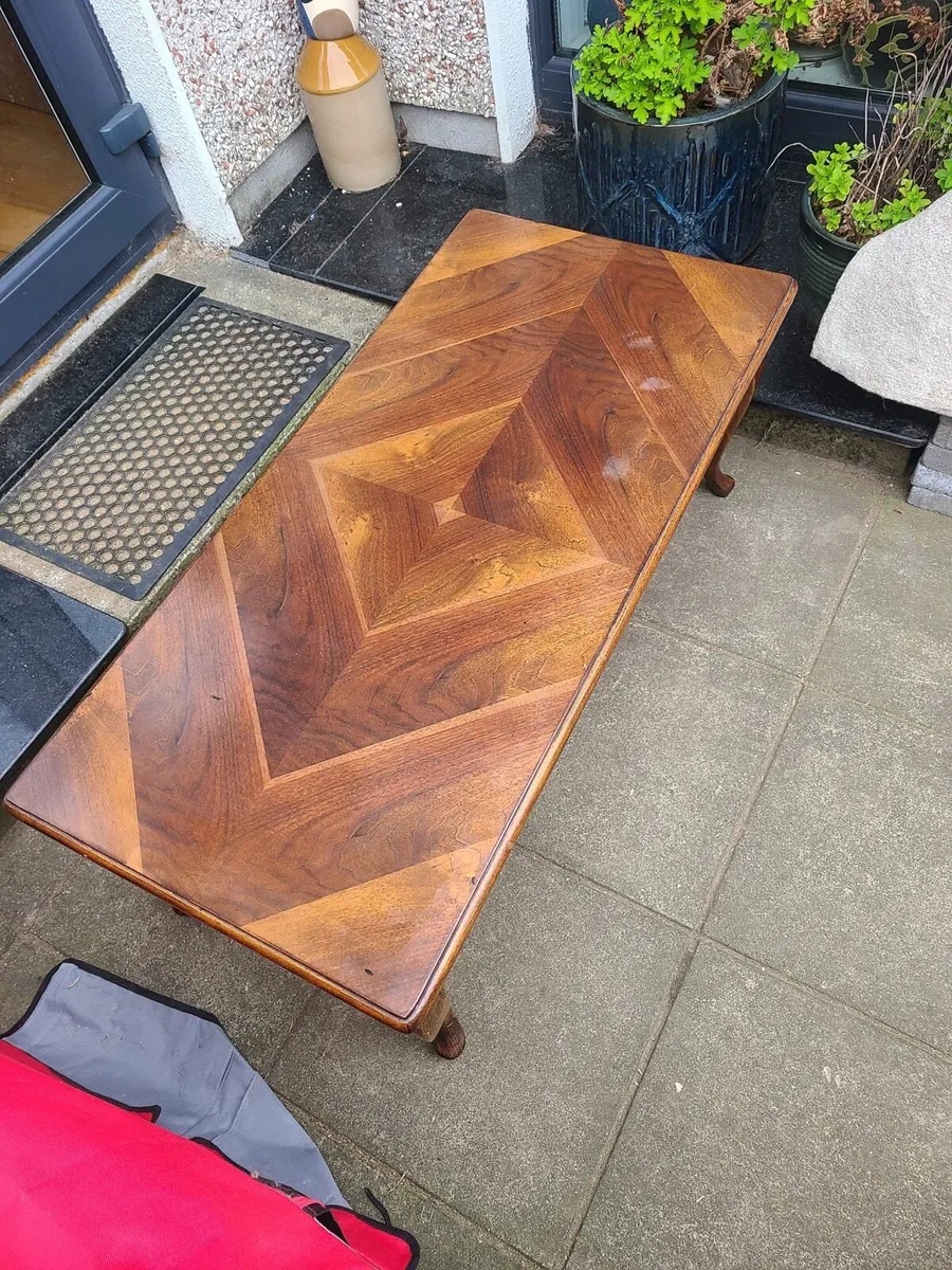 Coffee table - Image 1