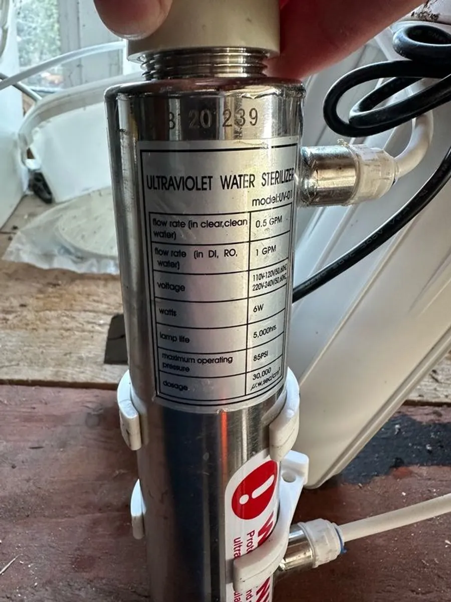 water softner UV light and filter - Image 4