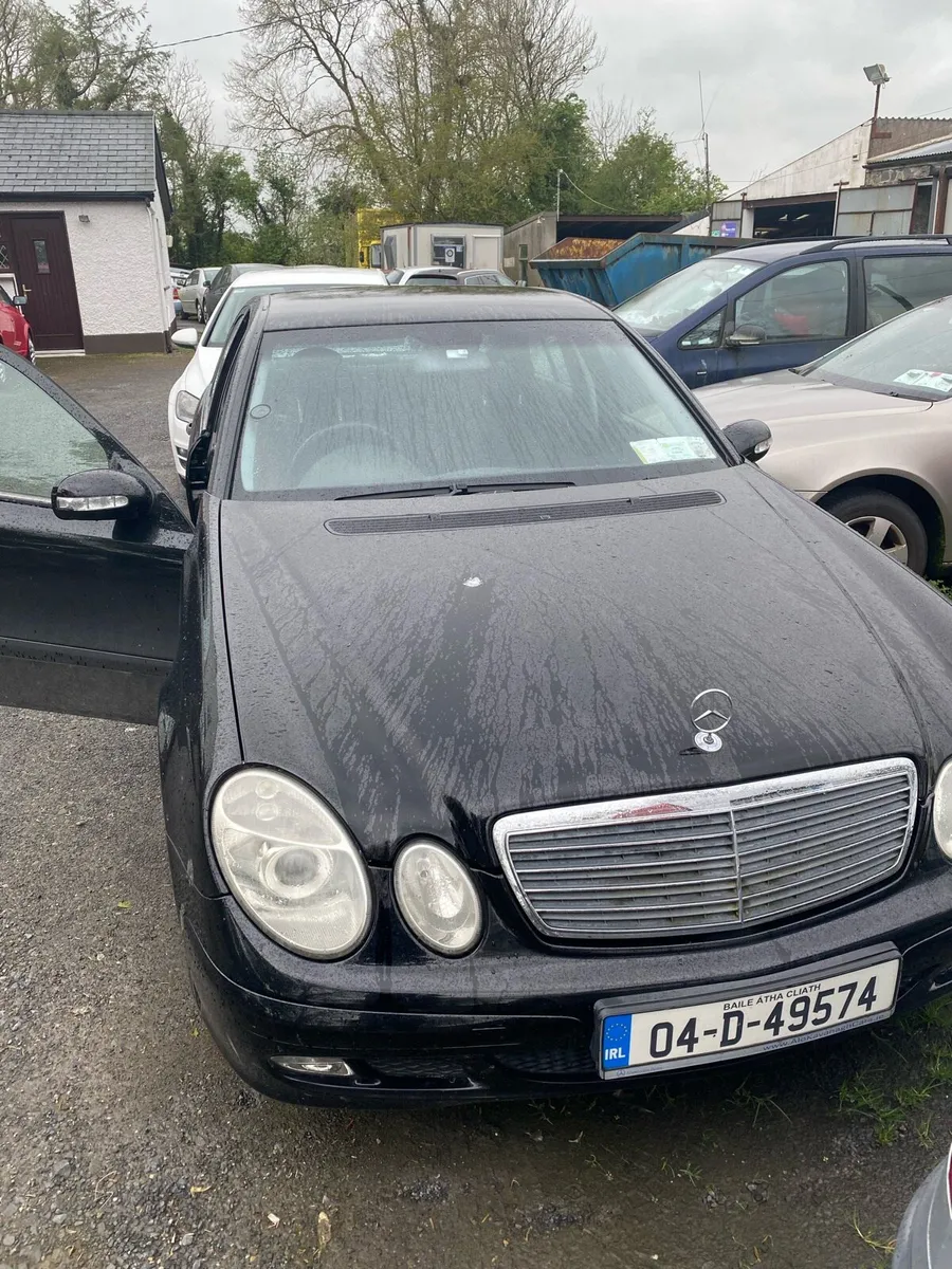 Mercedes - Image 3