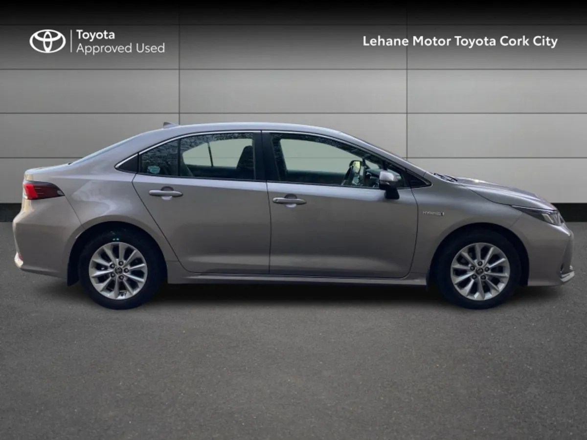 Toyota Corolla Corolla Hybrid Luna SAL - Image 3
