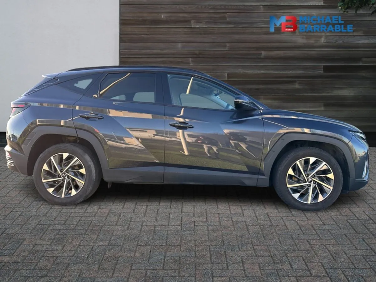 Hyundai Tucson Ix35 Executive 2WD 5DR - Image 4