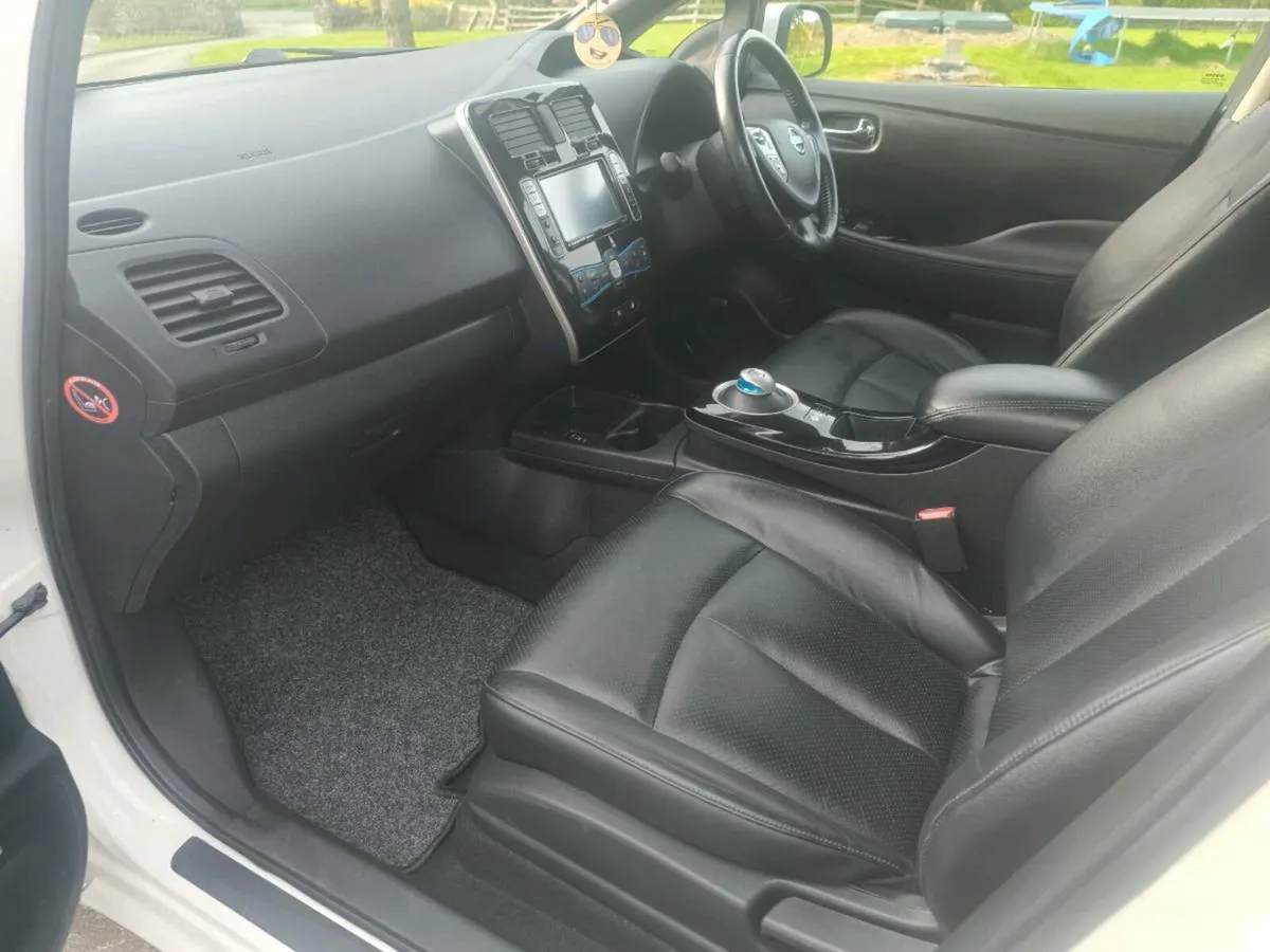 2015 Nissan Leaf SVE Top Tier Trim 11/12 Battery - Image 4