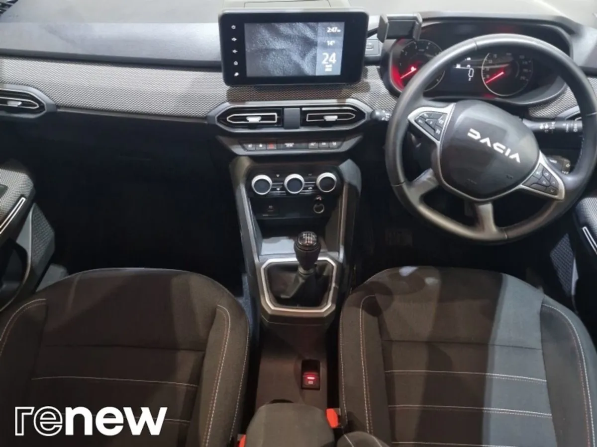 Dacia Jogger TCe 110 Extreme SE 7 Seater - Image 3