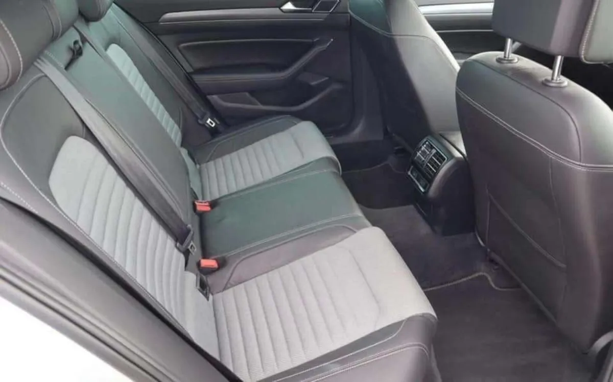 Volkswagen Passat R line 2.0 TDI 190bhp - Image 2