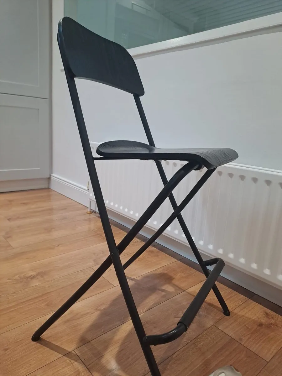 5 black bar stools - Image 2