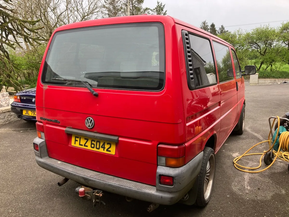 Volkswagen Caravelle 2000 - Image 2