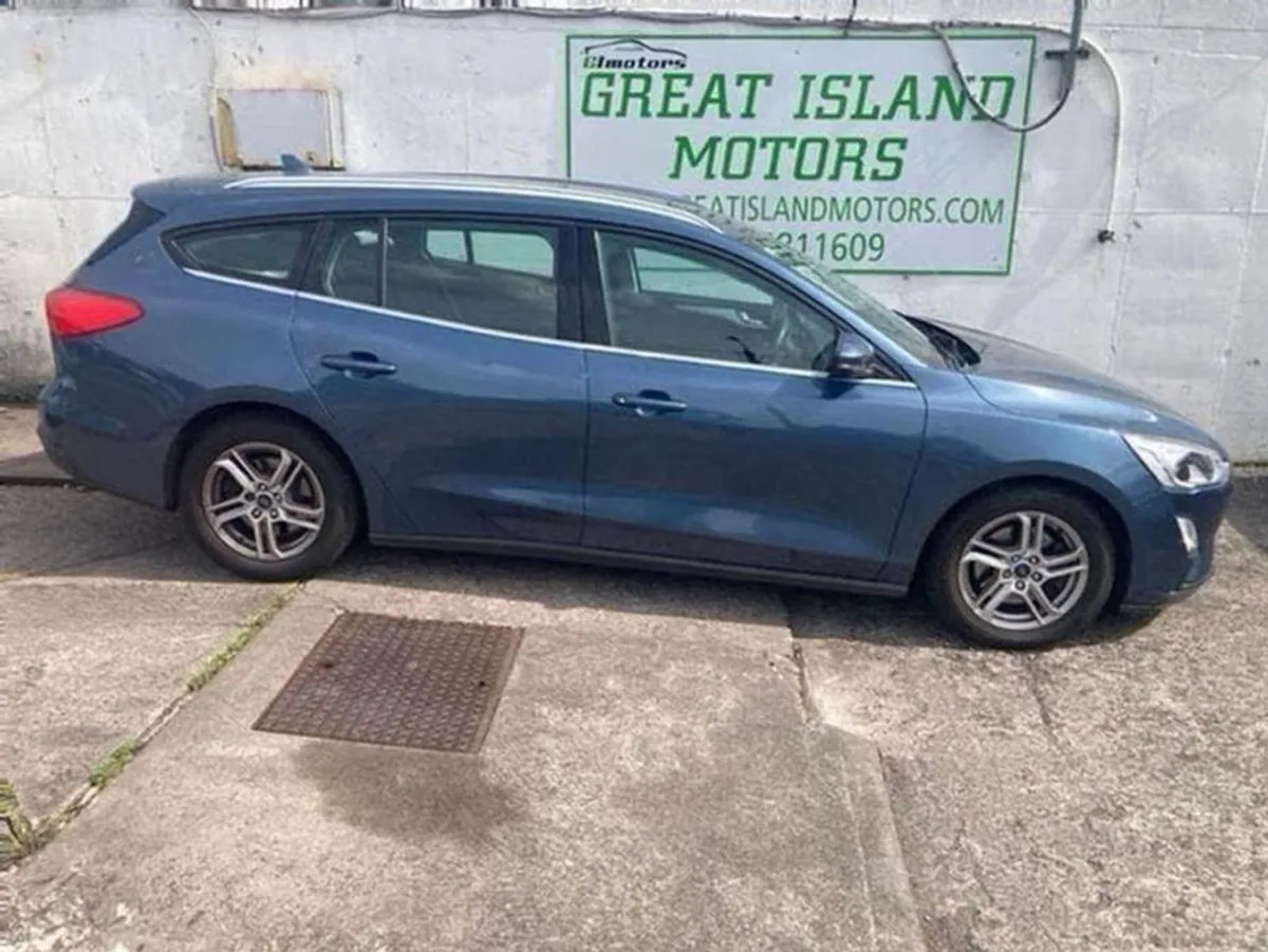 Ford Focus 1.5 Zetec Estate Diesel Manual (120bhp) - Image 4