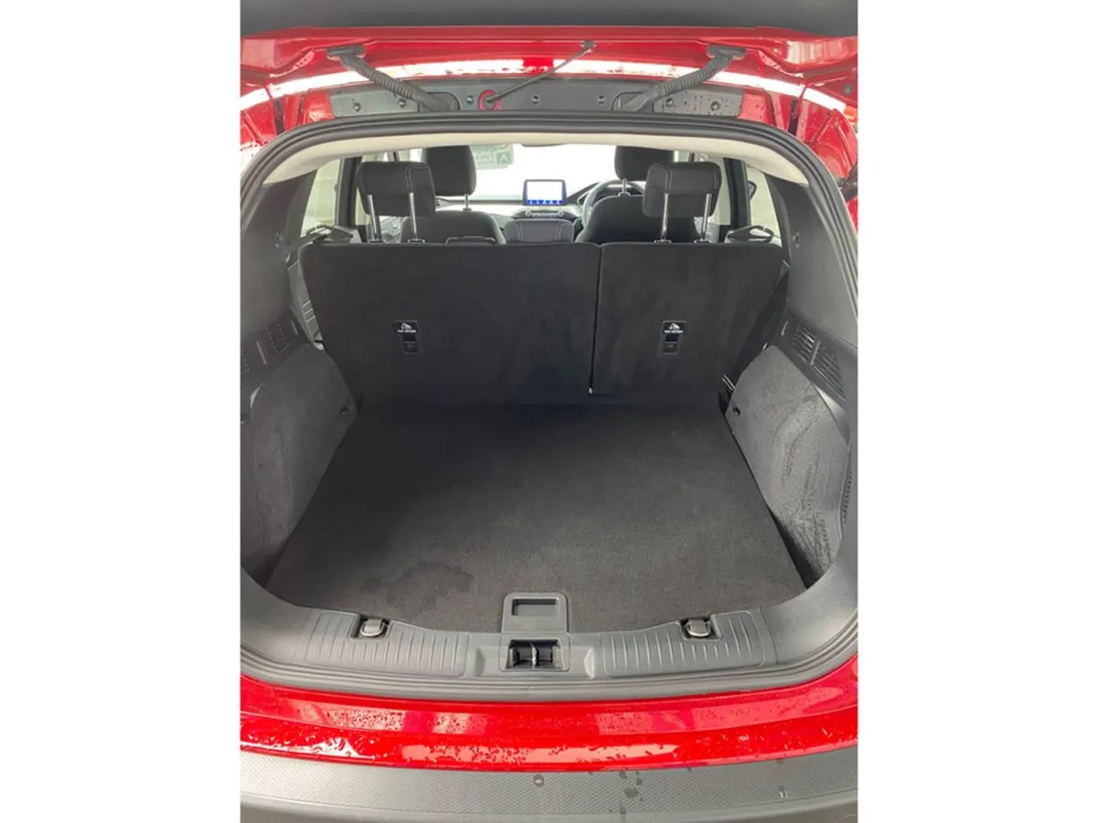 Ford Kuga Titanium 5DR 2.5 Phev 225 S6 S6.2 CT - Image 3