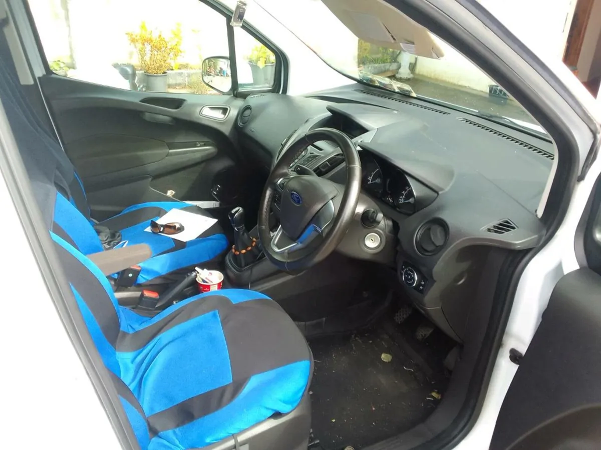 Ford courier van - Image 4