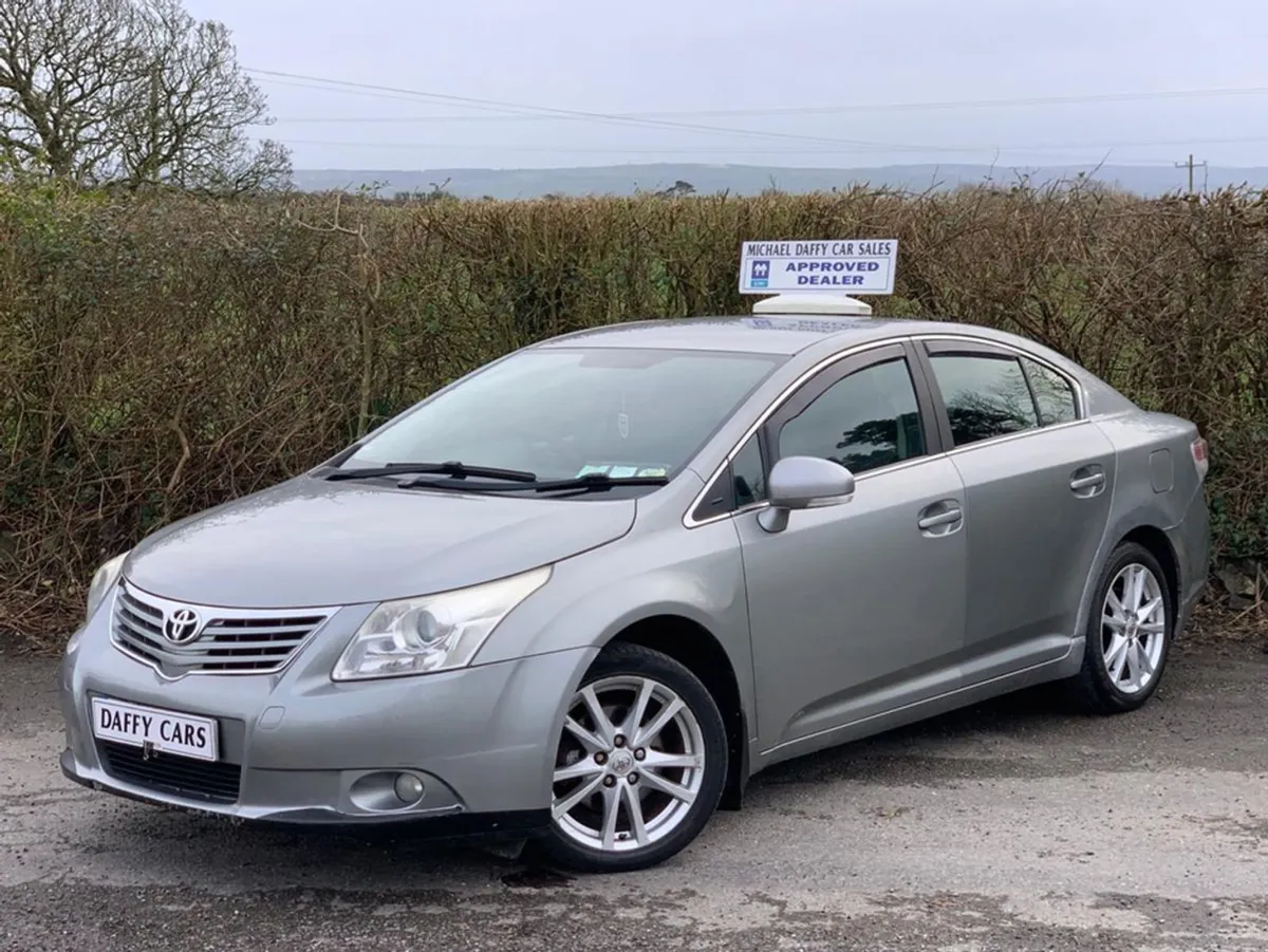 Toyota Avensis D-4d TR 4DR 2.0 Overmount - Image 1