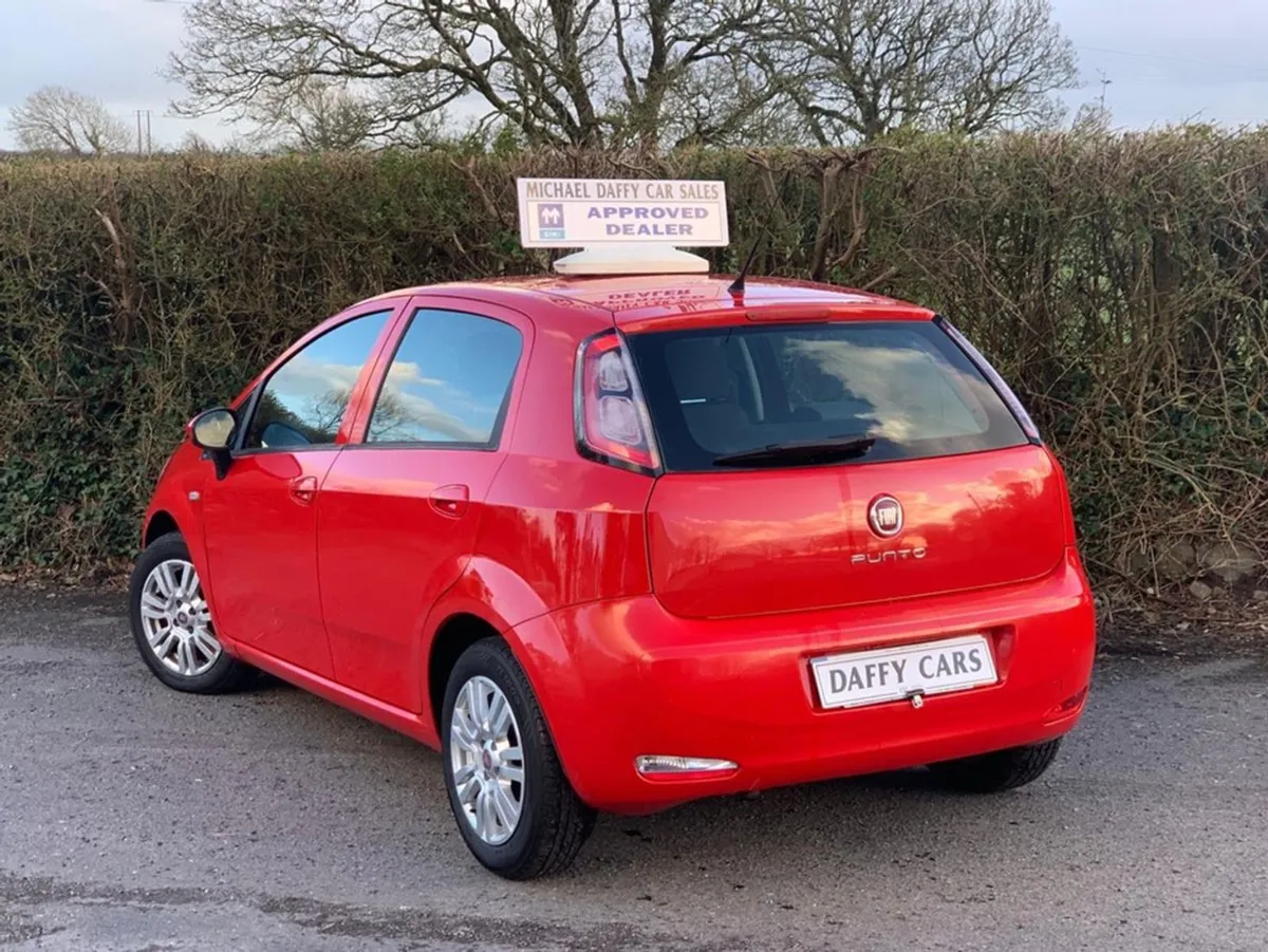 Fiat Punto 1.3 JTD 75cv Easy 4DR - Image 4