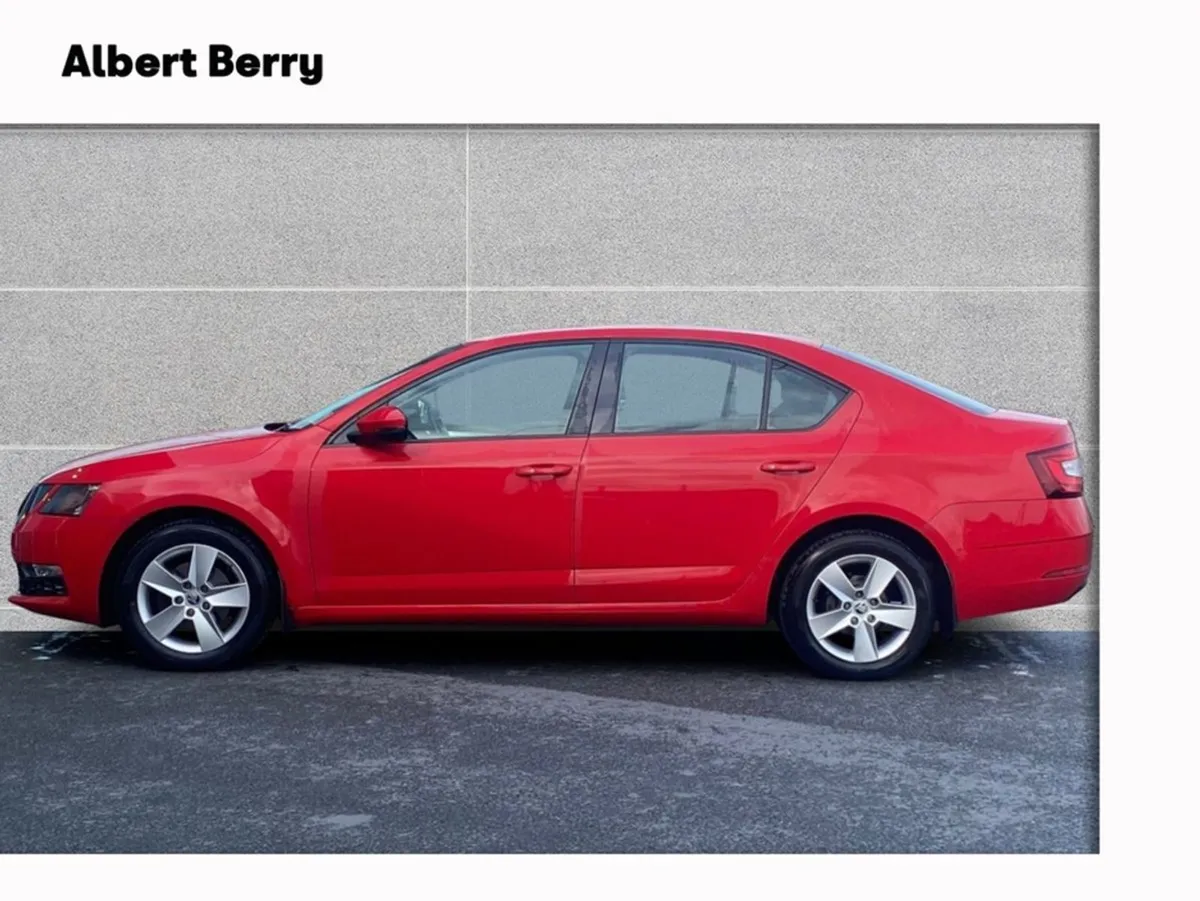 Skoda Octavia Ambition 1.0 TSI 115HP 4DR - Image 3