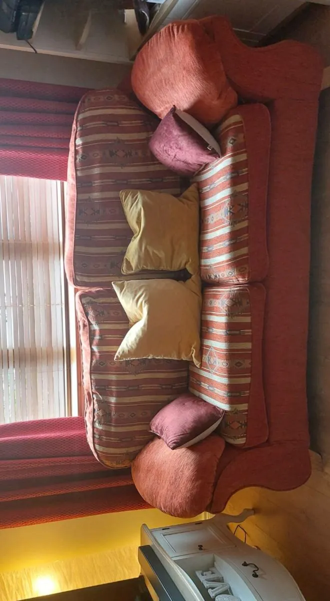 FREE Sofa - Image 2