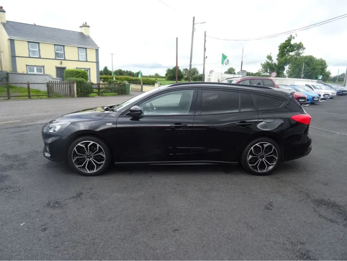 Ford Focus St-line Edition EST 1.0t1 1.0t125 MHE - Image 4