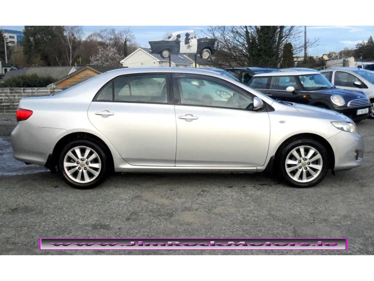 Toyota Corolla 1.4 Luna.......nct 04/25......taxe - Image 4