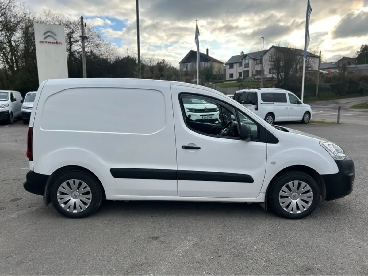 Citroen Berlingo LX Bluehdi 75 625KG S SWB My40 3 - Image 4