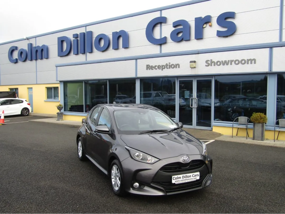 Toyota Yaris 1.0 Luna 4DR - Image 1