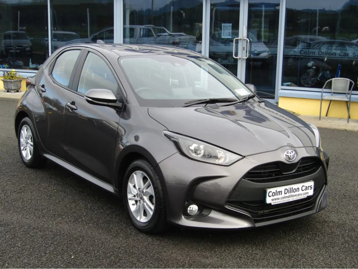 Toyota Yaris 1.0 Luna 4DR - Image 2