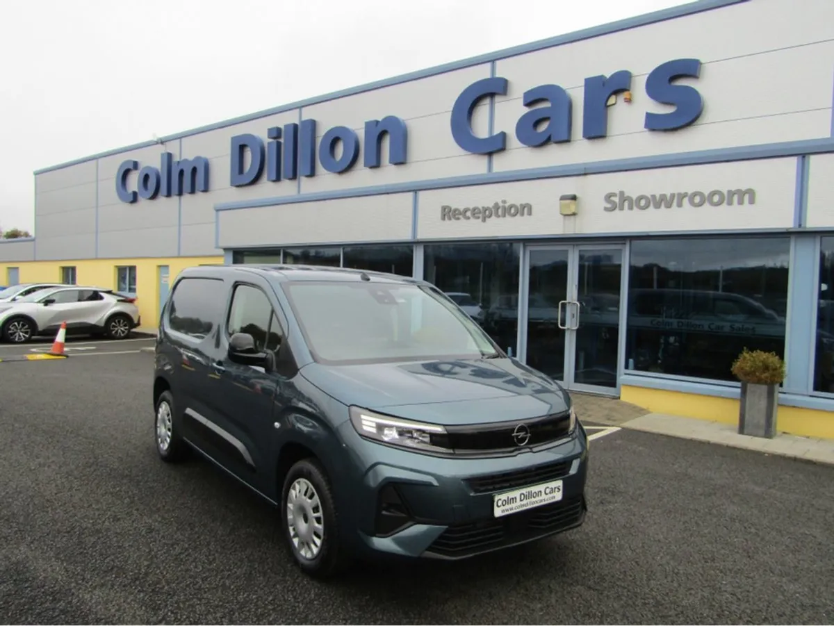Opel Combo 1.5 CDTI Sportive - Image 1