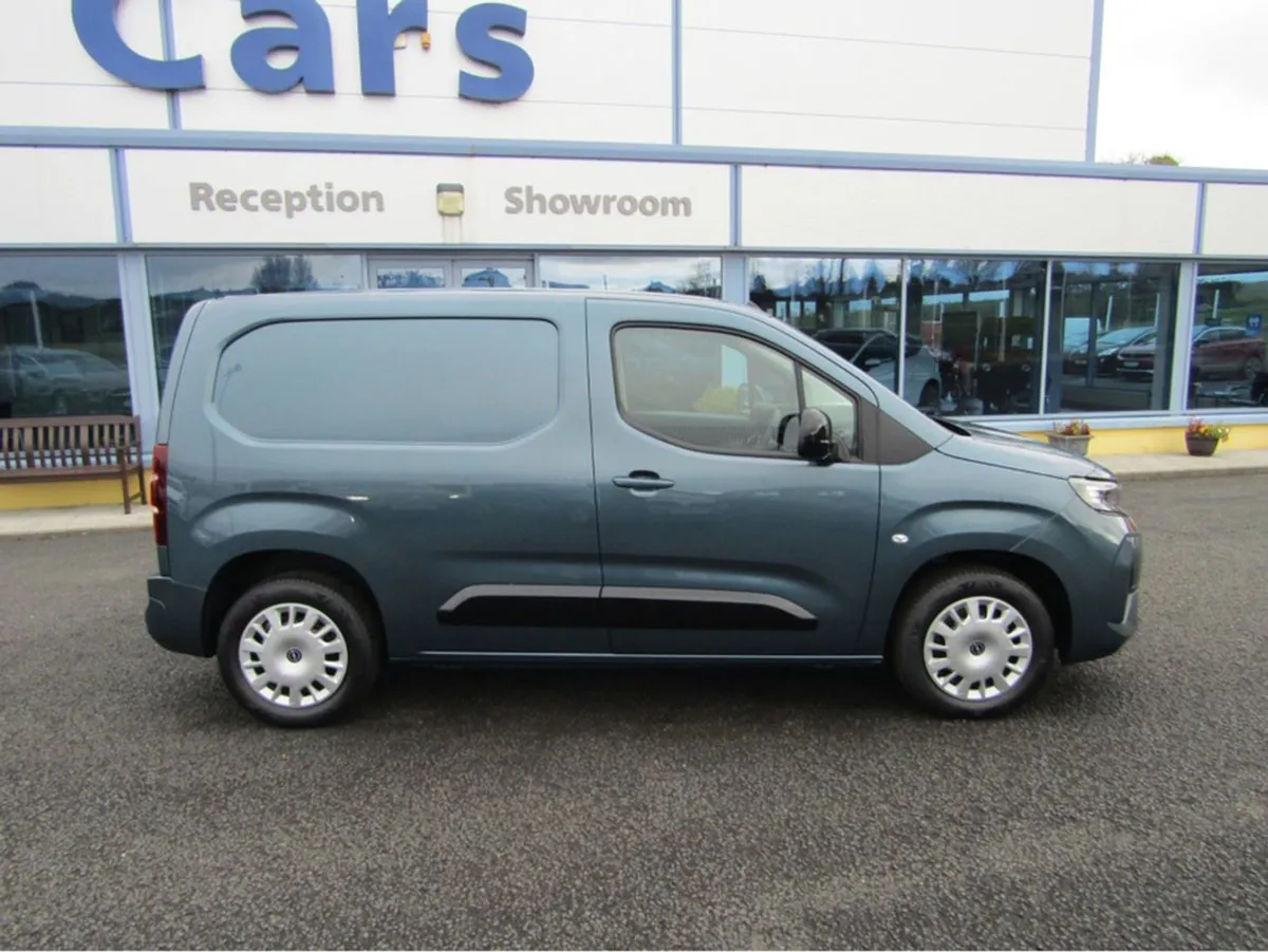 Opel Combo 1.5 CDTI Sportive - Image 3